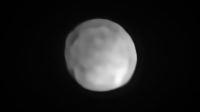 Hygiea, el asteroide que podría ser el planeta enano más pequeño del Sistema Solar Hygiea, el asteroide que podría ser el planeta enano más pequeño del Sistema Solar