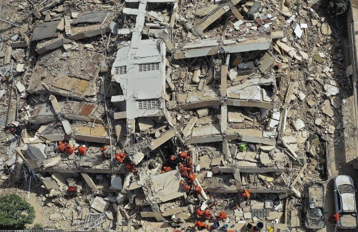 Confirman 2 muertos y 9 desaparecidos en derrumbe de un edificio en Brasil Confirman 2 muertos y 9 desaparecidos en derrumbe de un edificio en Brasil