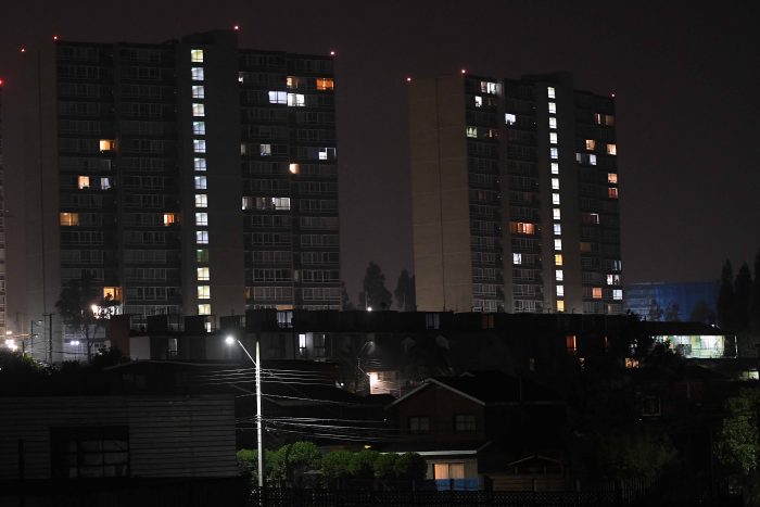 ¿Quién no apagó la luz? Diputados presentan proyecto que sanciona consumo innecesario de energía ¿Quién no apagó la luz? Diputados presentan proyecto que sanciona consumo innecesario de energía