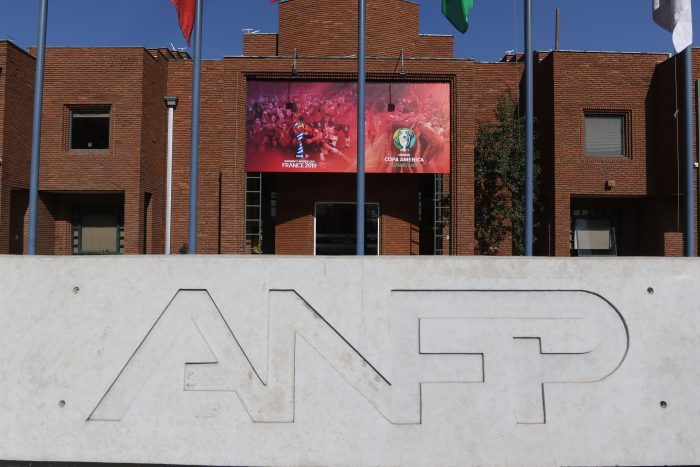 ANFP suspende por tercera semana consecutiva la fecha del fútbol chileno ANFP suspende por tercera semana consecutiva la fecha del fútbol chileno