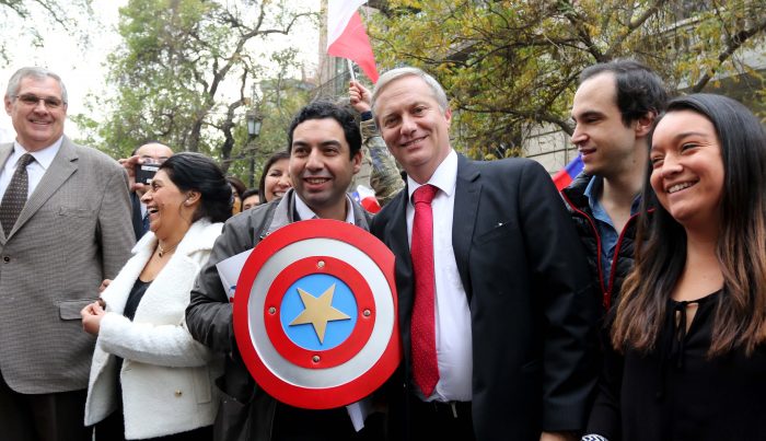 Cadem: encuestados asocian el apellido «Kast» con «odio, intolerancia, racismo y clasismo» Cadem: encuestados asocian el apellido