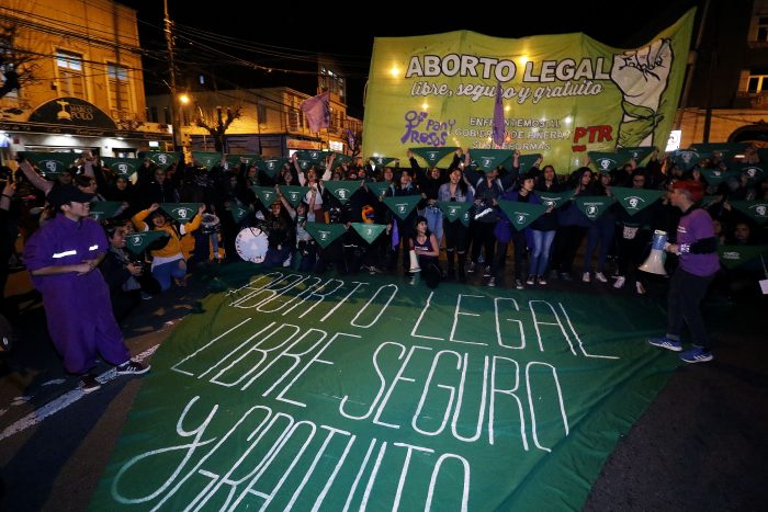 Diario El País reveló la dura resistencia de los objetores de conciencia en aplicar el aborto legal en Chile Diario El País reveló la dura resistencia de los objetores de conciencia en aplicar el aborto legal en Chile