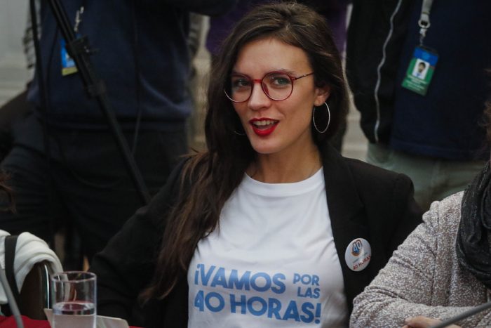 Vallejo critica estrategia del Gobierno para defender su proyecto de jornada laboral: “Más que racional, es visceral” Vallejo critica estrategia del Gobierno para defender su proyecto de jornada laboral: