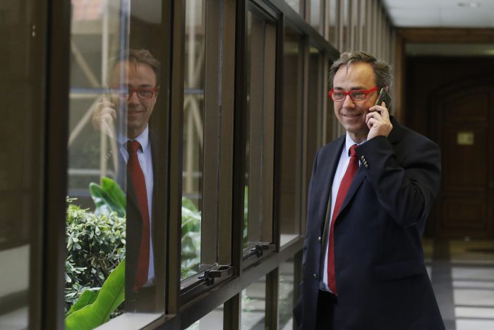 Caso diputado Eguiguren: Fiscalía inicia investigación por presunto fraude al Fisco Caso diputado Eguiguren: Fiscalía inicia investigación por presunto fraude al Fisco