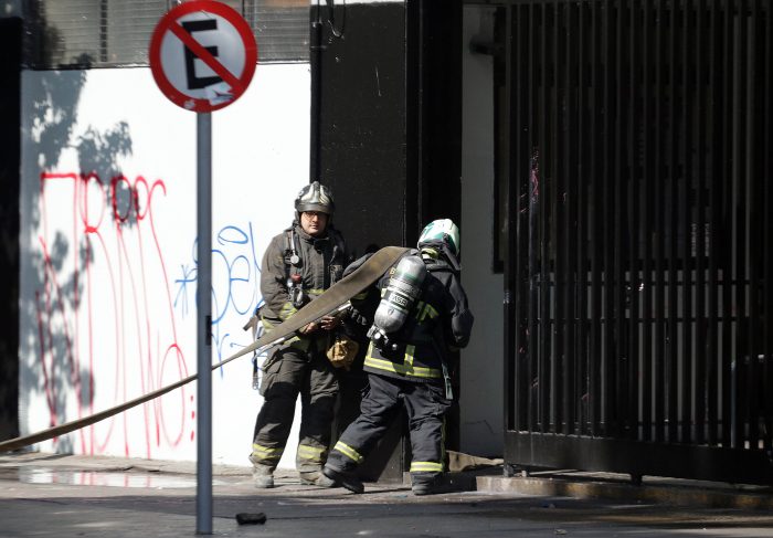 Anuncian querella contra responsables del incendio que afectó a inspectoría general del Instituto Nacional Anuncian querella contra responsables del incendio que afectó a inspectoría general del Instituto Nacional