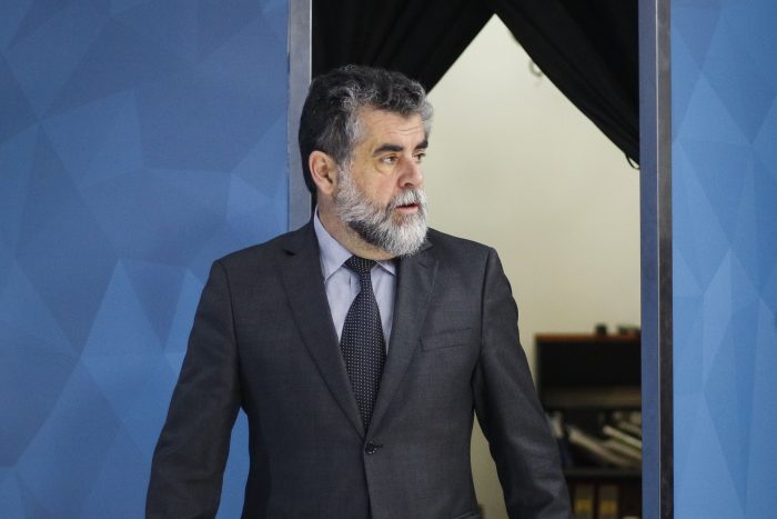 Fallecidos en las protestas: el contraste de las cifras entregadas por el subsecretario Ubilla y el general Iturriaga Fallecidos en las protestas: el contraste de las cifras entregadas por el subsecretario Ubilla y el general Iturriaga