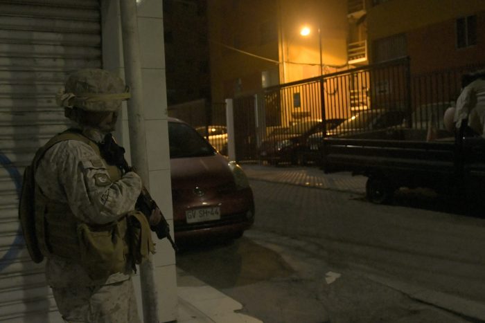 Por quinto día consecutivo, Ejército decreta toque de queda en la Región Metropolitana Por quinto día consecutivo, Ejército decreta toque de queda en la Región Metropolitana