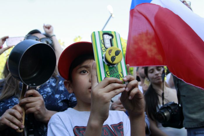 ¿Cómo le contamos a los niños lo que está ocurriendo en el país? ¿Cómo le contamos a los niños lo que está ocurriendo en el país?
