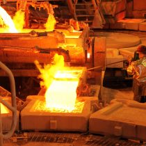 En la guerra comercial, Codelco, el rey del cobre ofrece mejores condiciones
