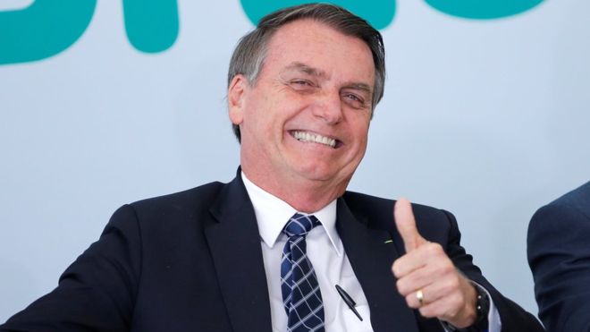 Bolsonaro asegura que «quedarse en casa» para evitar COVID-19 es para débiles Bolsonaro asegura que