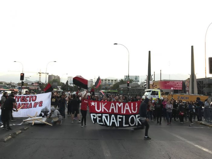 Militantes del movimiento Ukamau definieron su ingreso al partido Comunes Militantes del movimiento Ukamau definieron su ingreso al partido Comunes