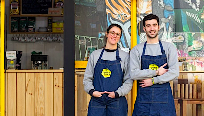 La pareja española que trajo los verdaderos waffles a Chile La pareja española que trajo los verdaderos waffles a Chile