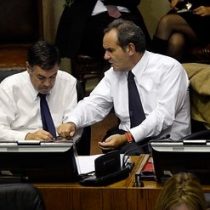 Allamand y Ossandón piden a Piñera actuar con “realismo político”: la reintegración tributaria “no tiene piso” en el Senado