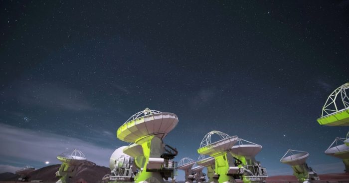 U. de Valparaíso lidera el equipo pionero en desarrollo de material astronómico en Chile