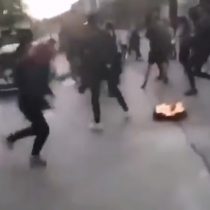 Automovilista atropelló a manifestantes y se dio a la fuga en medio de protestas: no llegó muy lejos