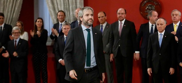 Cambio para que poco cambie: Piñera apuesta por renovación generacional pero no mueve la aguja hacia un gabinete social Cambio para que poco cambie: Piñera apuesta por renovación generacional pero no mueve la aguja hacia un gabinete social