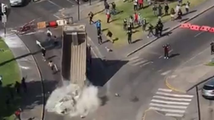 Municipalidad de Antofagasta suspendió clases en 9 colegios tras llamado a protestas este lunes Municipalidad de Antofagasta suspendió clases en 9 colegios tras llamado a protestas este lunes