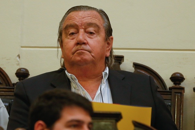 UDI y José Antonio Kast cierran filas con el condenado por torturas Cristián Labbé mientras el Gobierno se desmarca UDI y José Antonio Kast cierran filas con el condenado por torturas Cristián Labbé mientras el Gobierno se desmarca
