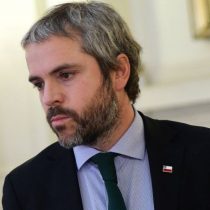 Gonzalo Blumel, el ministro del Interior que juega sin margen de acción