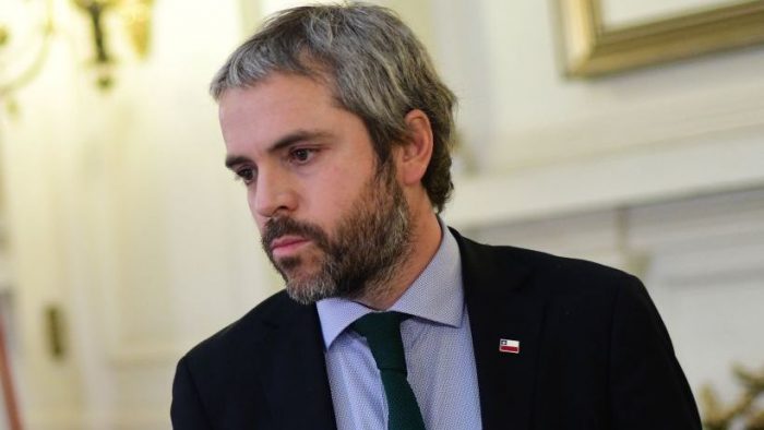 Gonzalo Blumel, el ministro del Interior que juega sin margen de acción Gonzalo Blumel, el ministro del Interior que juega sin margen de acción