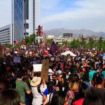Defensoría Jurídica de la Universidad de Chile ha recibido 134 denuncias en los últimos dos días de protestas: 78% es contra Carabineros