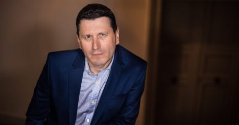 Influyente periodista francés Frederic Martel y el coronavirus : 