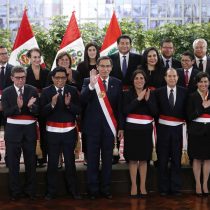 Nuevo gabinete de Perú cuenta con una economista de solo 34 años y un tenor disidente del fujimorismo