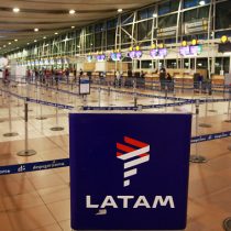 Rescate a Latam o a toda la industria aérea local: el dilema que enfrenta el Gobierno tras sus señales a favor de la compañía controlada por la familia Cueto