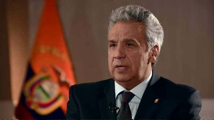 Lenín Moreno decreta toque de queda en Quito para facilitar la labor de la policía tras actos de violencia Lenín Moreno decreta toque de queda en Quito para facilitar la labor de la policía tras actos de violencia