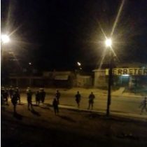 Militares repelen a manifestantes en Temuco a punta de balazos