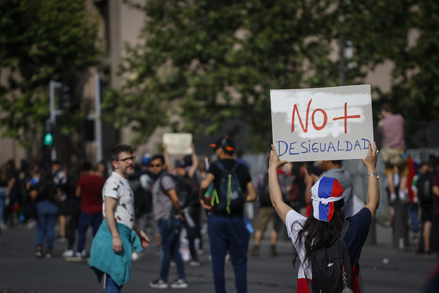 Andrés Oppenheimer: las protestas en Chile son del Primer Mundo Andrés Oppenheimer: las protestas en Chile son del Primer Mundo