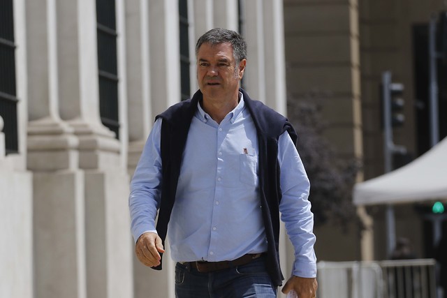 Para Ossandón la crisis tiene un gran responsable: el ministro Juan Andrés Fontaine Para Ossandón la crisis tiene un gran responsable: el ministro Juan Andrés Fontaine