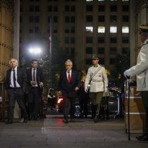 Piñera decreta estado de emergencia ante un 18 de octubre negro y realiza gesto tardío para estudiar alza de pasajes
