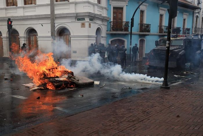 Máxima tensión en Ecuador: decretan estado de excepción ante las protestas por el “paquetazo” económico