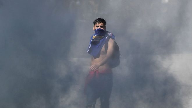 “Estos jóvenes vándalos son nuestros hijos”: el origen de la violencia subterránea que emergió en las protestas en Chile