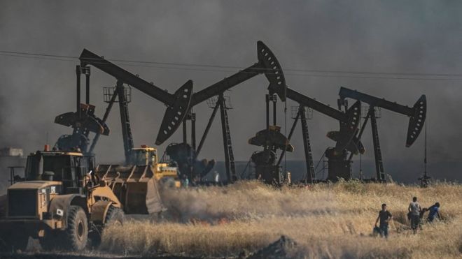 Por qué Siria acusa a Trump de robarle su petróleo Por qué Siria acusa a Trump de robarle su petróleo
