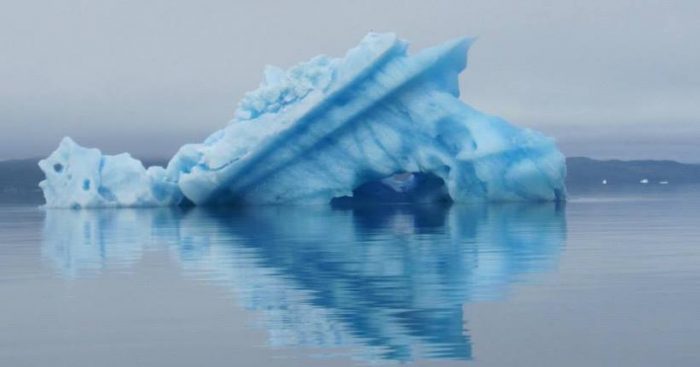 Investigadores revelan que la distribución de hierro en los icebergs es diferente a lo que se pensaba