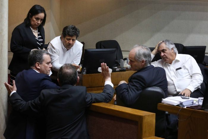 Senadores RN buscan que proyecto que limita reelección de autoridades sea retroactivo Senadores RN buscan que proyecto que limita reelección de autoridades sea retroactivo
