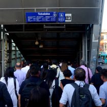 Contraloría congela alza de $10 al pasaje del Metro estipulada por Panel de Expertos