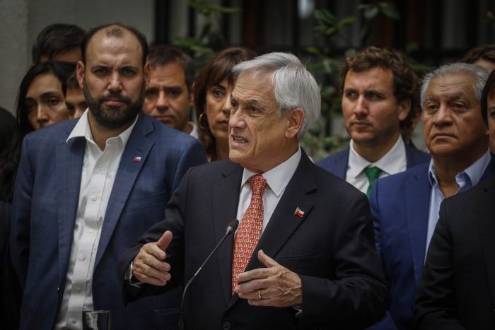 Piñera anuncia plan pro pymes y asegura que “lo que han hecho estos violentistas no tiene perdón de Dios” Piñera anuncia plan pro pymes y asegura que “lo que han hecho estos violentistas no tiene perdón de Dios”