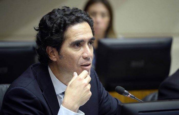 Briones defiende acuerdo tributario y emplaza a los “súper ricos”: “Tienen el convencimiento de que son clase media” Briones defiende acuerdo tributario y emplaza a los