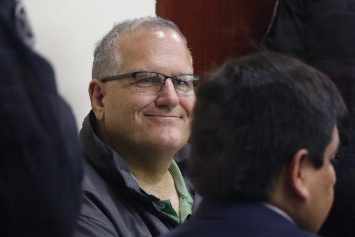 Decretan prisión preventiva para John Cobin, ciudadano estadounidense que disparó e hirió a un manifestante en Reñaca Decretan prisión preventiva para John Cobin, ciudadano estadounidense que disparó e hirió a un manifestante en Reñaca