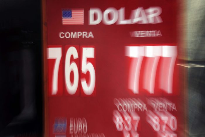 Dólar continúa con su tendencia a la baja por tercera jornada consecutiva Dólar continúa con su tendencia a la baja por tercera jornada consecutiva