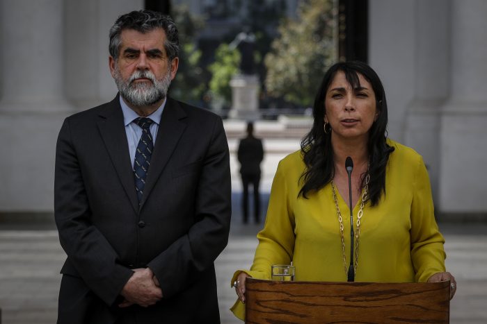 Ministra Rubilar condena “el que baila pasa”: “Eso ya no es una manifestación pacífica” Ministra Rubilar condena