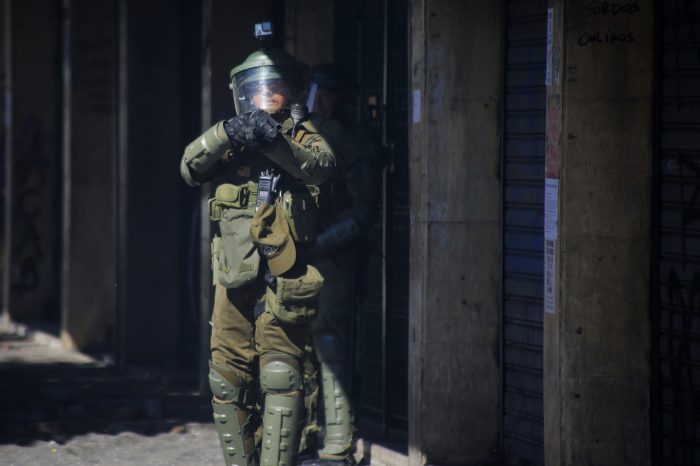 CDE investigará proceso de adquisiciones de balines de la escopeta antidisturbios por parte de Carabineros CDE investigará proceso de adquisiciones de balines de la escopeta antidisturbios por parte de Carabineros