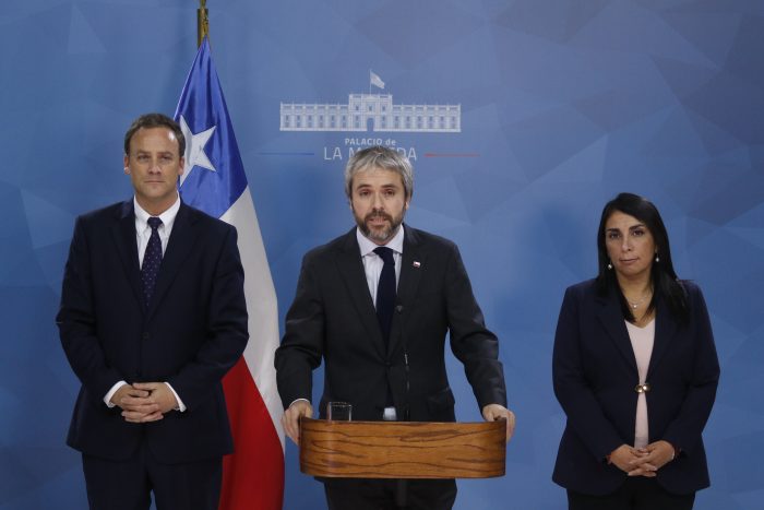Gobierno valora el acuerdo de los parlamentarios por una nueva Constitución: “Es un día histórico para Chile” Gobierno valora el acuerdo de los parlamentarios por una nueva Constitución: