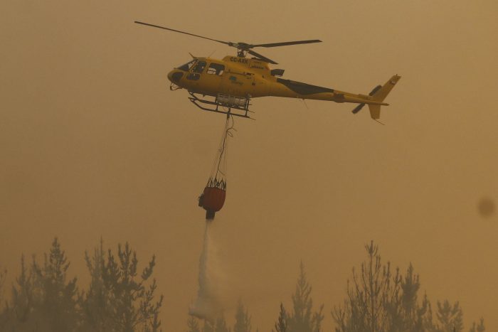 Sigue alerta roja en la región de Valparaíso: cinco incendios forestales se mantienen activos