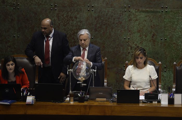Con mayoría opositora: sortean diputados que analizarán acusación constitucional contra Sebastián Piñera Con mayoría opositora: sortean diputados que analizarán acusación constitucional contra Sebastián Piñera