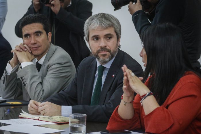 Gobierno invita a la Mesa de Unidad Social a reunirse para “abrir puertas de diálogo que nos permitan, entre todos, construir un mejor país” Gobierno invita a la Mesa de Unidad Social a reunirse para