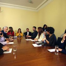 Sin acuerdo termina reunión entre Chile Vamos y la oposición por proceso constitucional